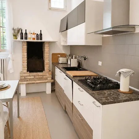 Garden By Veneto Apartment
